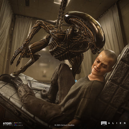 Pré-commande - Statue Ellen Ripley and Dog Alien - Alien 3 - Art Scale 1/10 - Iron Studios